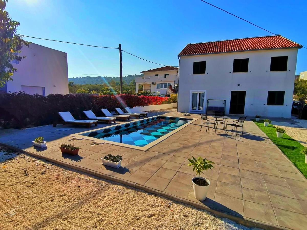 Holiday Home Nino With Amazing Swimming Pool Слатине Екстериор снимка