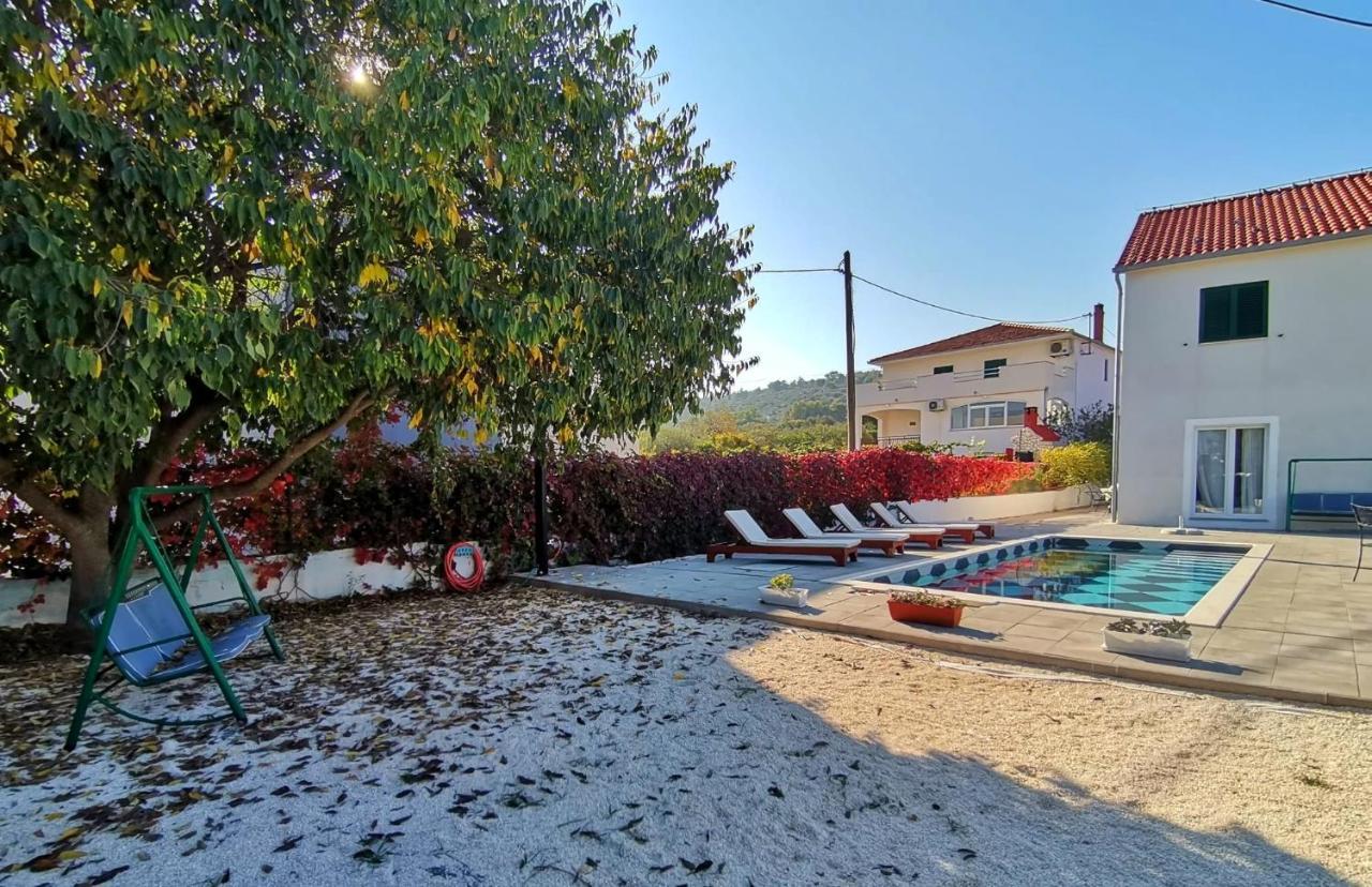 Holiday Home Nino With Amazing Swimming Pool Слатине Екстериор снимка