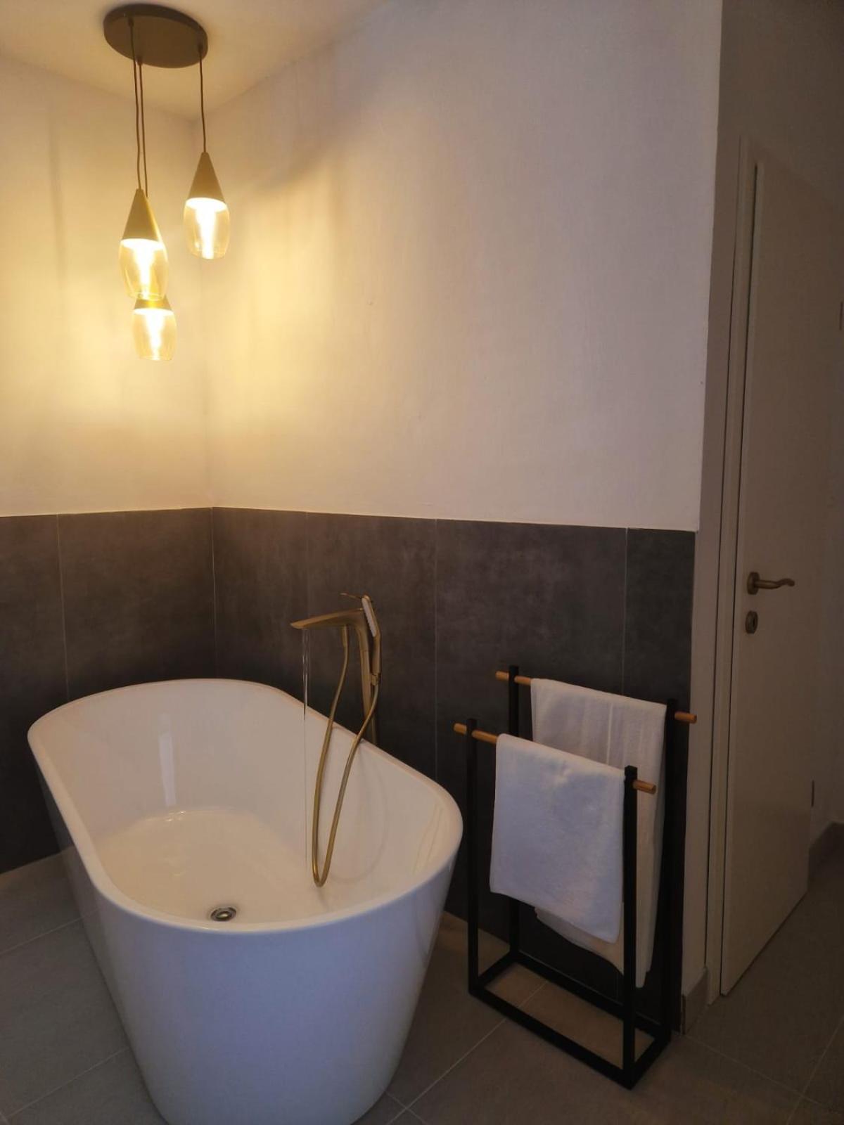 Holiday Home Nino With Amazing Swimming Pool Слатине Екстериор снимка